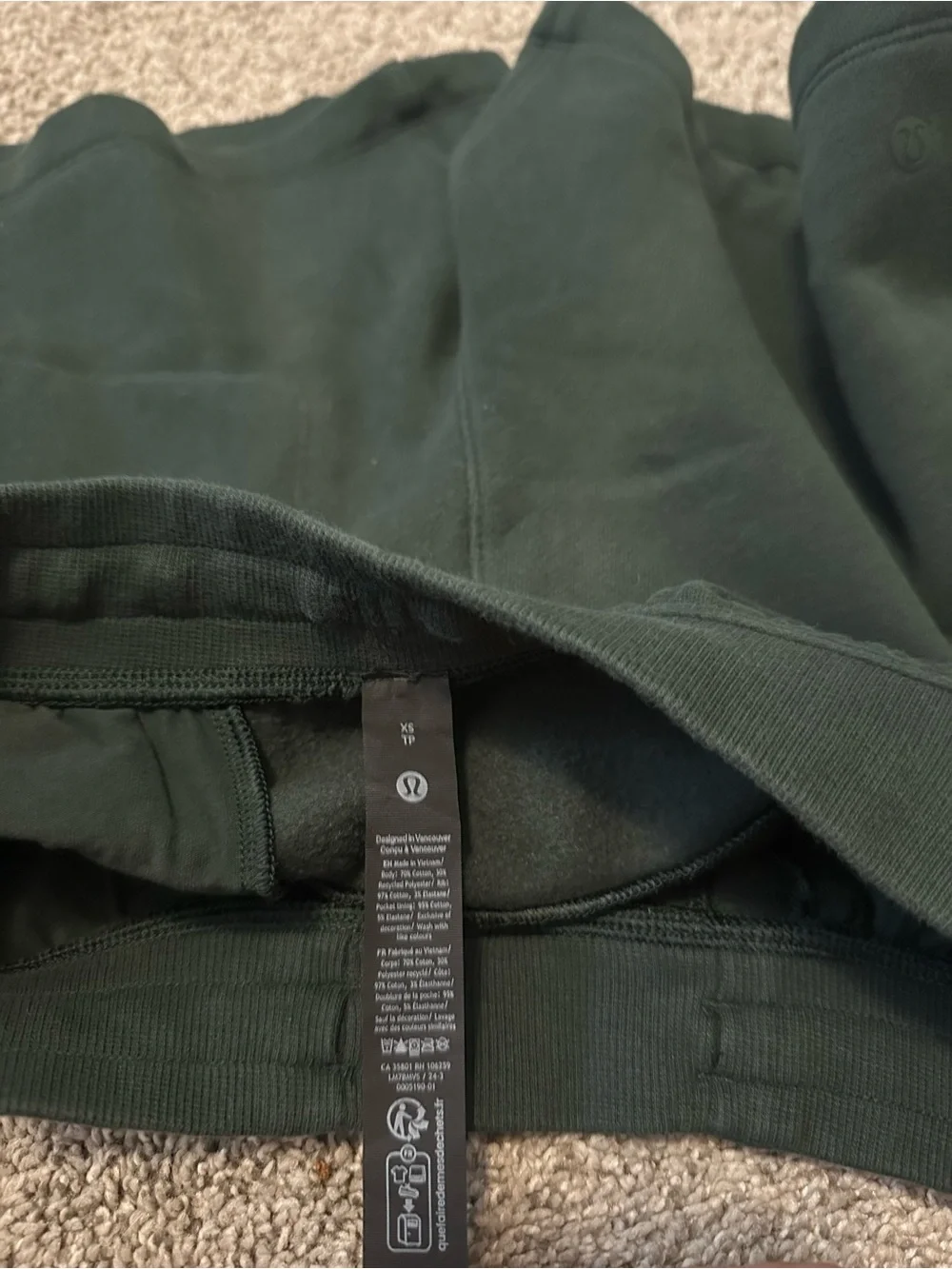 lululemon athletica Men's Forest Green Drawstring Athletic Shorts